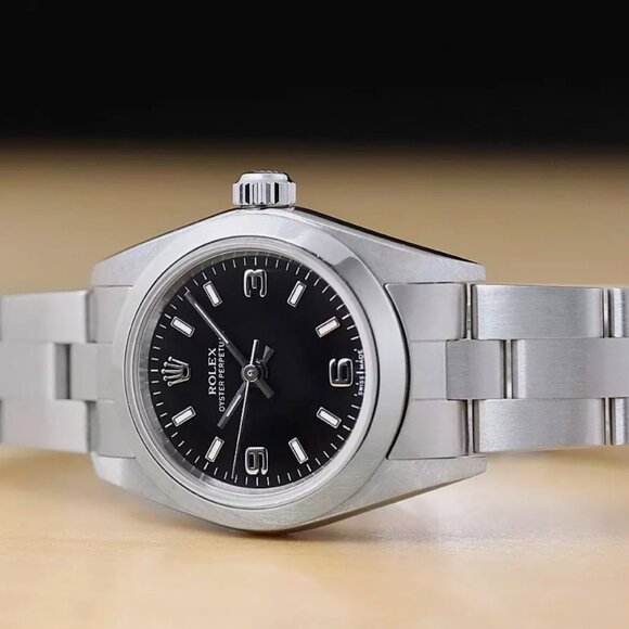 Rolex 24mm Ladies Oyster Perpetual Watch! Mint! - Picture 2 of 8